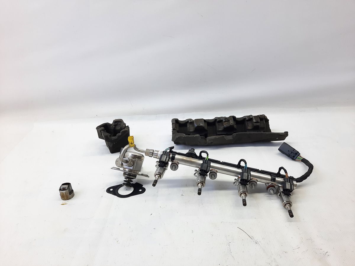 Malibu Паливна рейка Chevrolet Malibu 2013-2016 12689346 Chevrolet Malibu 7