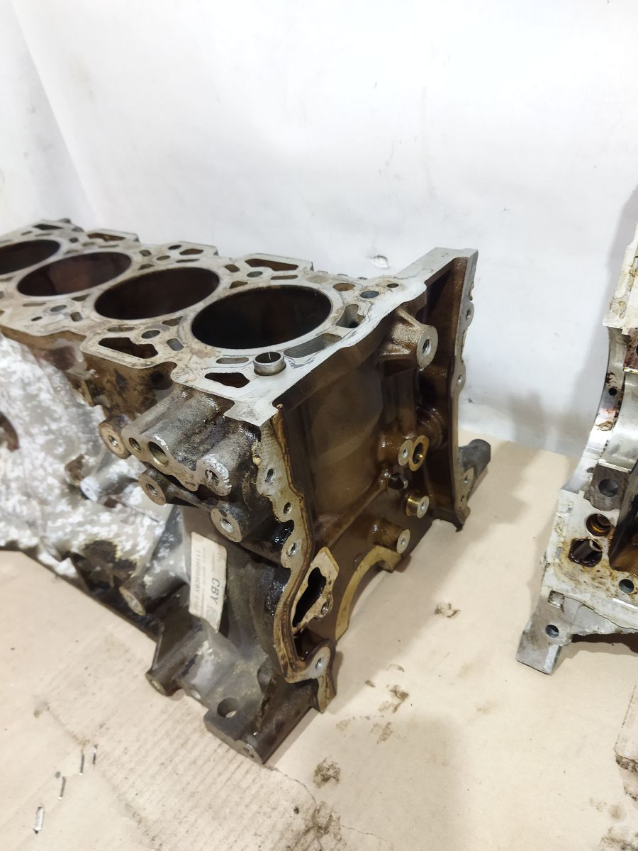 Regal Блок циліндрів Buick Regal 2014-2016 12626885 Buick Regal 5