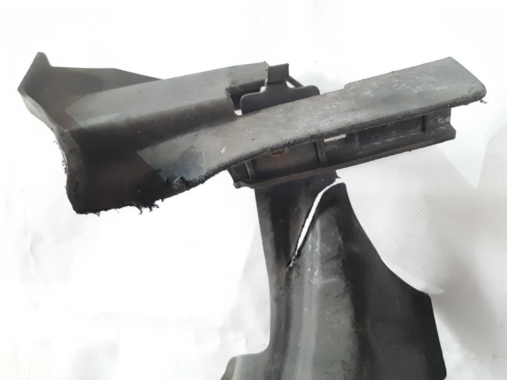 Camry Захист передньої частини кузова нижній правий Toyota Camry 2015-2017 5839806120 Toyota Camry 4