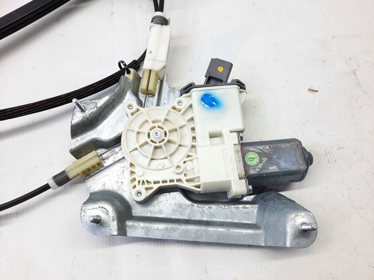 Mustang Стеклоподъёмник двери передней правой Ford Mustang 2010-2014 AR3Z6323208A Ford Mustang 10 Mustang Стеклоподъёмник двери передней правой Ford Mustang 2010-2014 AR3Z6323208A Ford Mustang 10