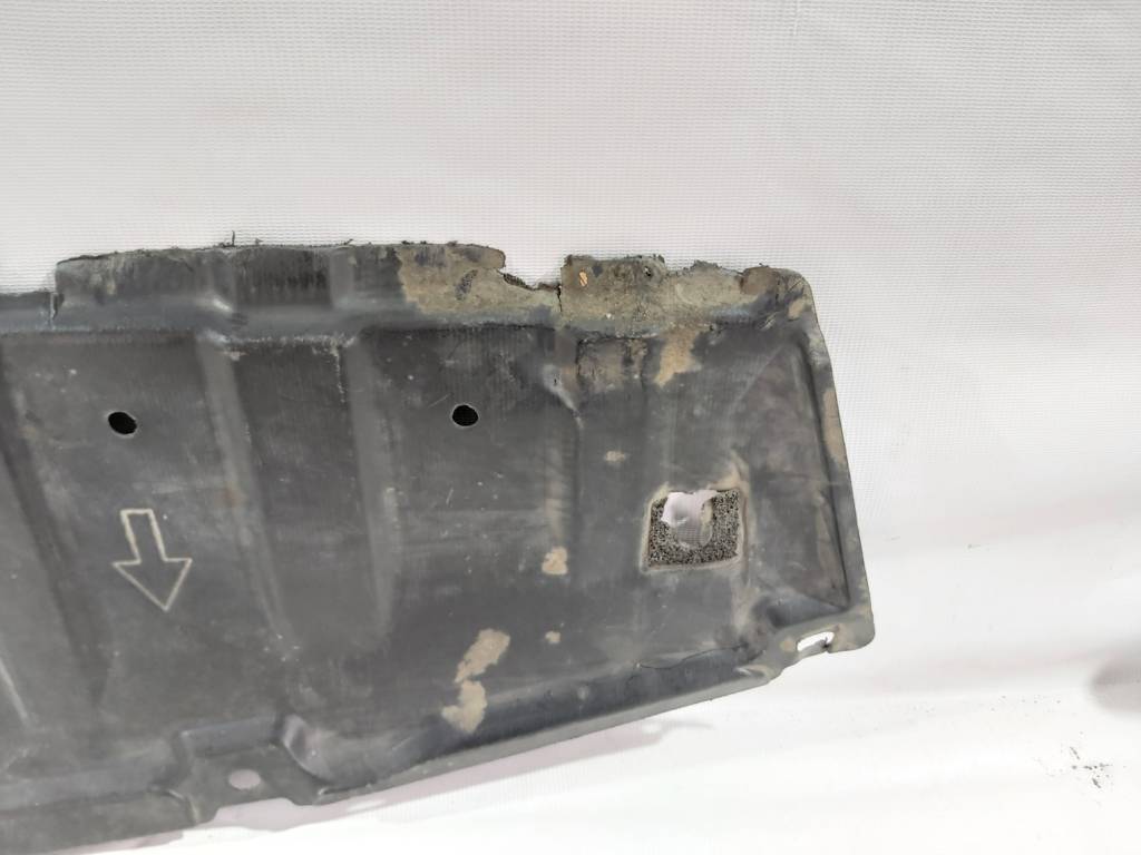 Prius Защита двигателя центральная 5144747010 Toyota Prius 2006-2009 5144747010 Toyota Prius 5