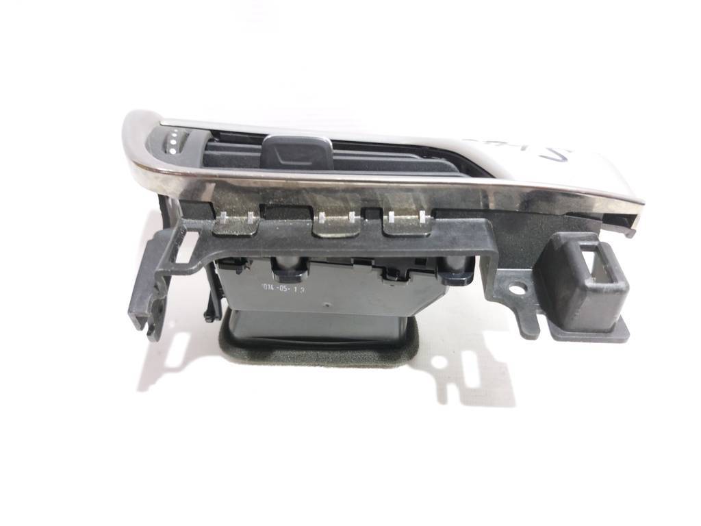 Ats Решітка повітроводу ліва Cadillac ATS 2013-2015 20886818 Cadillac ATS 2