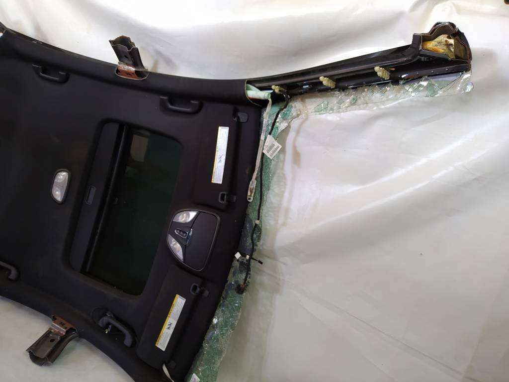 Dart Дах під люк Dodge Dart 2013-2019 68158686AA Dodge Dart 12