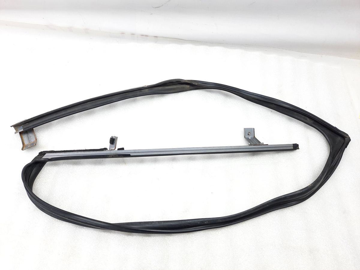 Accord Напрямна гумка скла дверей передньої правої Honda Accord 2010-2012 72235TA5A01 Honda Accord 2 Accord Напрямна гумка скла дверей передньої правої Honda Accord 2010-2012 72235TA5A01 Honda Accord 2
