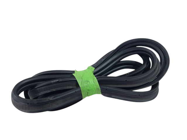 Equinox. Уплотнитель проёма крышки багажника Chevrolet Equinox EV 2024-2025 85689783 Chevrolet Equinox EV Equinox. Уплотнитель проёма крышки багажника Chevrolet Equinox EV 2024-2025 85689783 Chevrolet Equinox EV