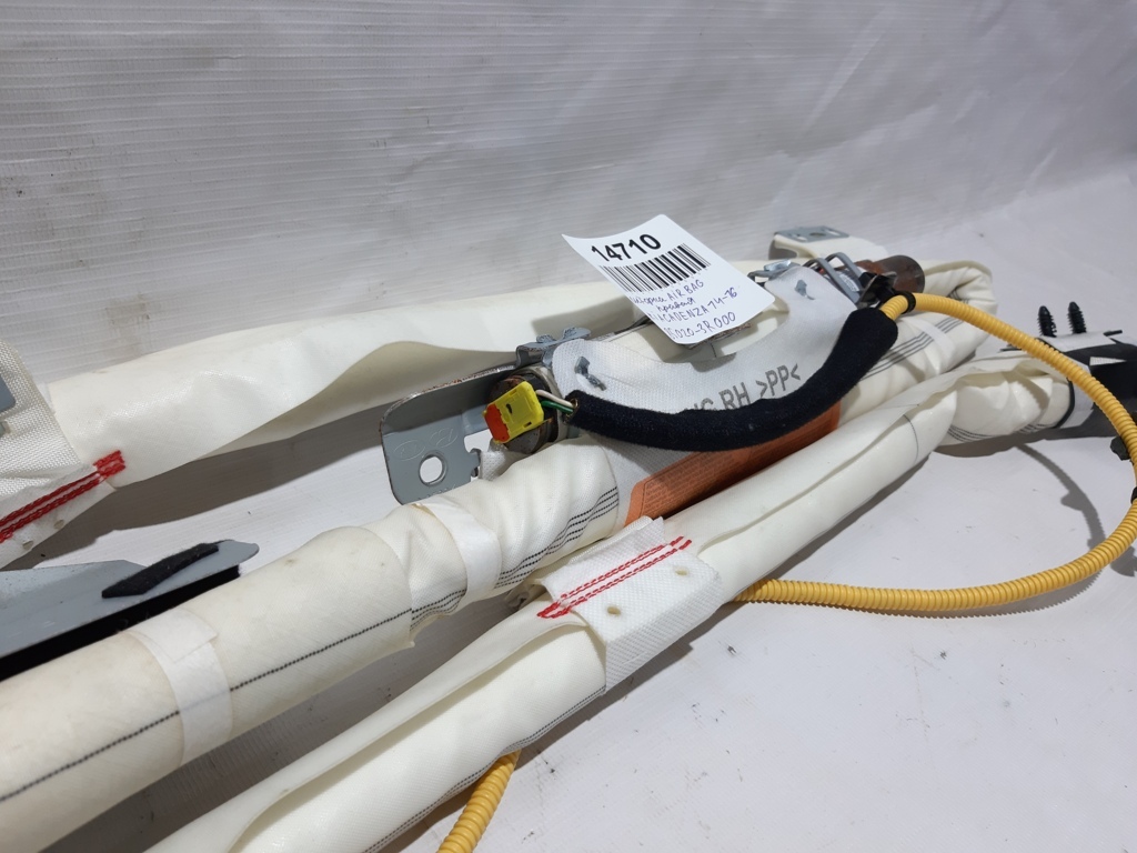 Cadenza Шторка Airbag права Kia CADENZA 2014-2016 850203R000 Kia CADENZA 2