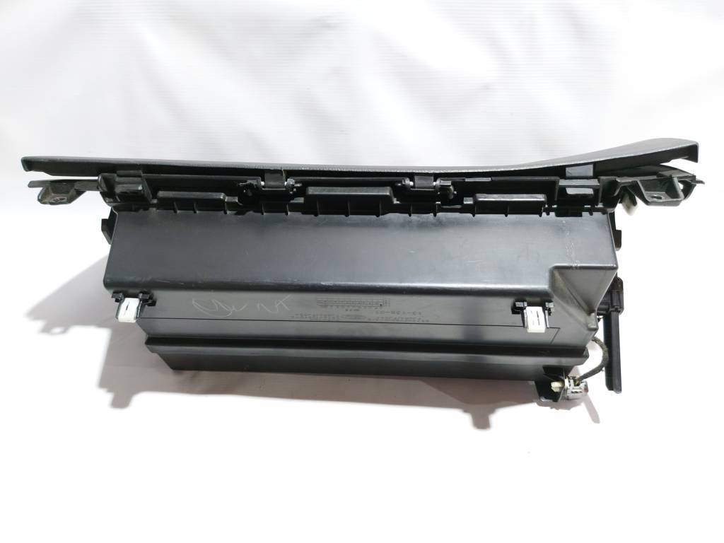 Fusion hybrid Бардачок Ford Fusion Hybrid 2013-2016 DS7Z5406010AC Ford Fusion Hybrid 9