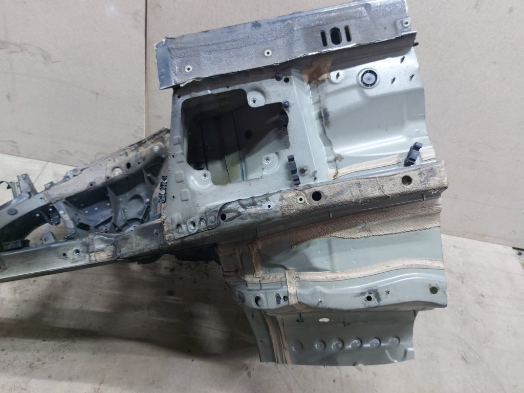7 series Чверть передня ліва BMW 7 2012 41107204049 BMW 7 12