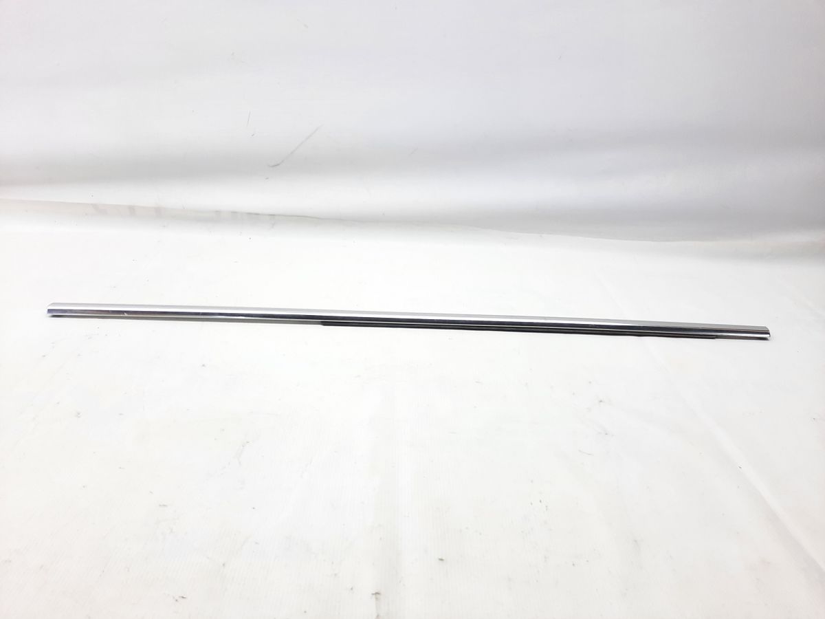 S80. Ущільнювальна гумка скла двері задньої лівої зовнішня (хром) Volvo S80 2007-2016 31301872 Volvo S80