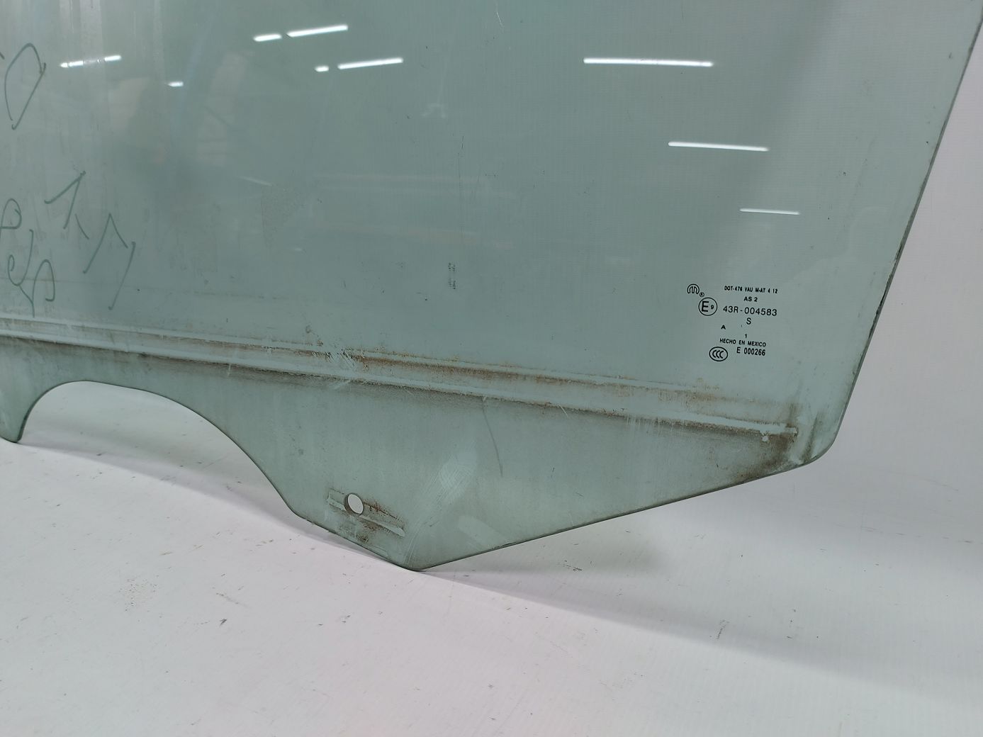 Journey Стекло двери передней левой Dodge Journey 2009-2020 5076887AD Dodge Journey 2