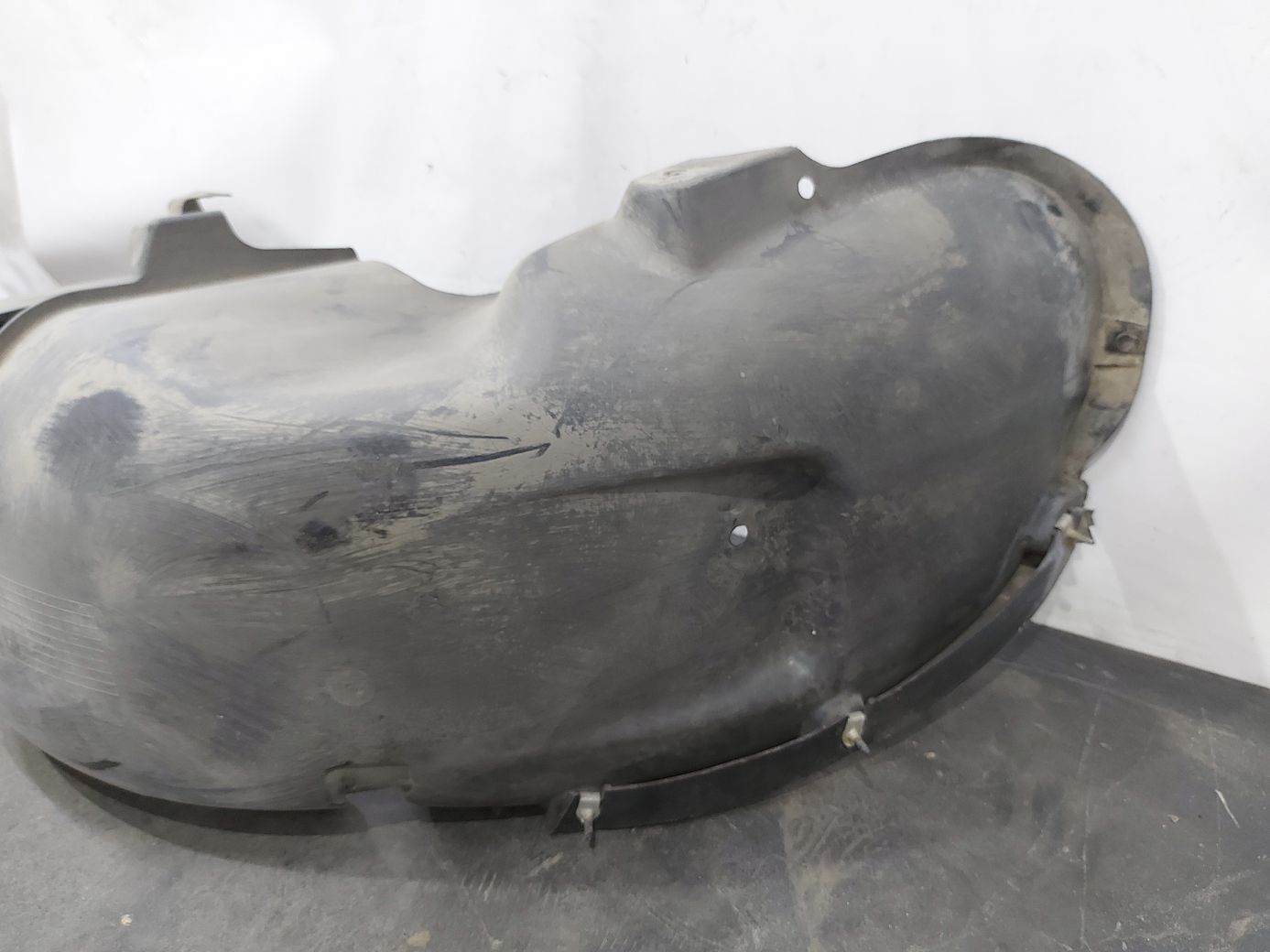 Dart Підкрилок задній лівий Dodge Dart 2013-2019 68082837AG Dodge Dart 17