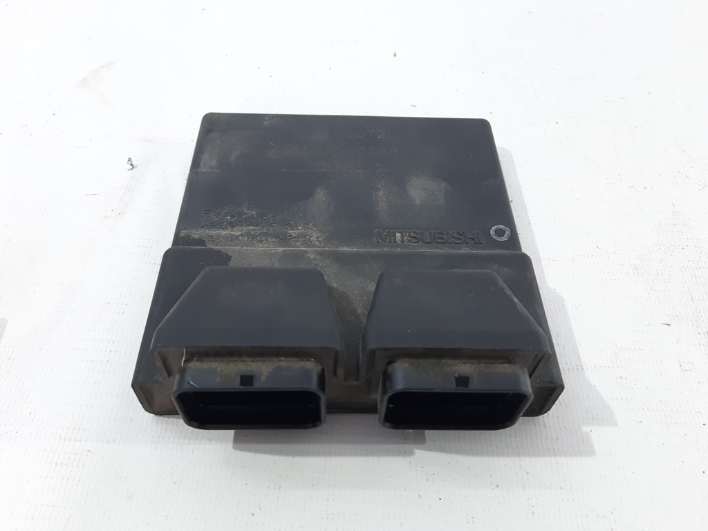 Gtr-1400. Блок керування двигуном Kawasaki GTR-1400 2010 921610092 Kawasaki GTR-1400