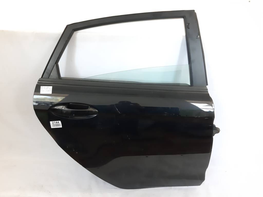 Fiesta sedan. Дверь задняя правая Ford Fiesta sedan 2011-2019 G2BZ5424630A Ford Fiesta sedan