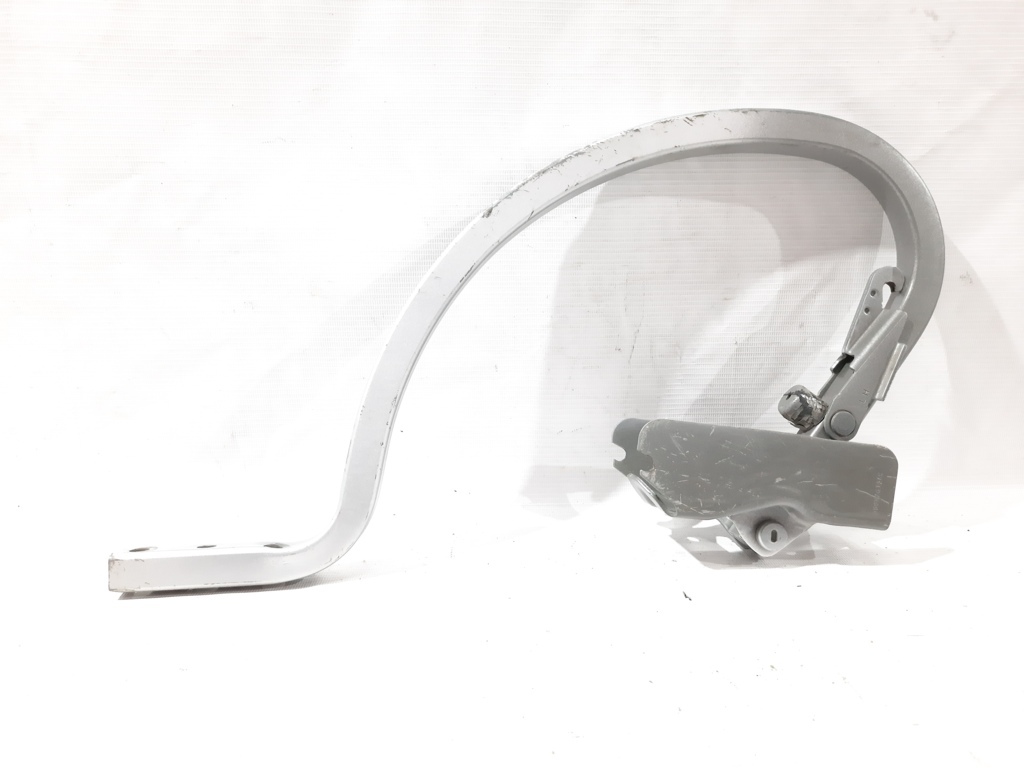 Dart Петля крышки багажника правая Dodge Dart 2013-2016 68082012AH Dodge Dart 14