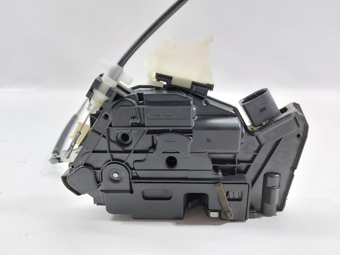 Passat cc Замок двери передней правой Volkswagen Passat CC 2009-2017 5N1837016N Volkswagen Passat CC 2