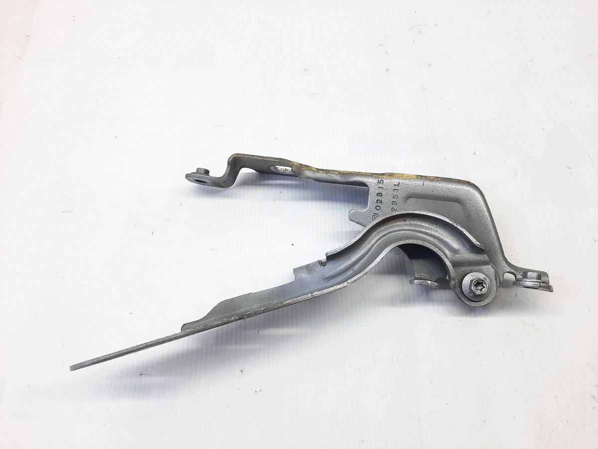 Equinox Петля капота левая Chevrolet Equinox 2010-2017 25802951 Chevrolet Equinox 3