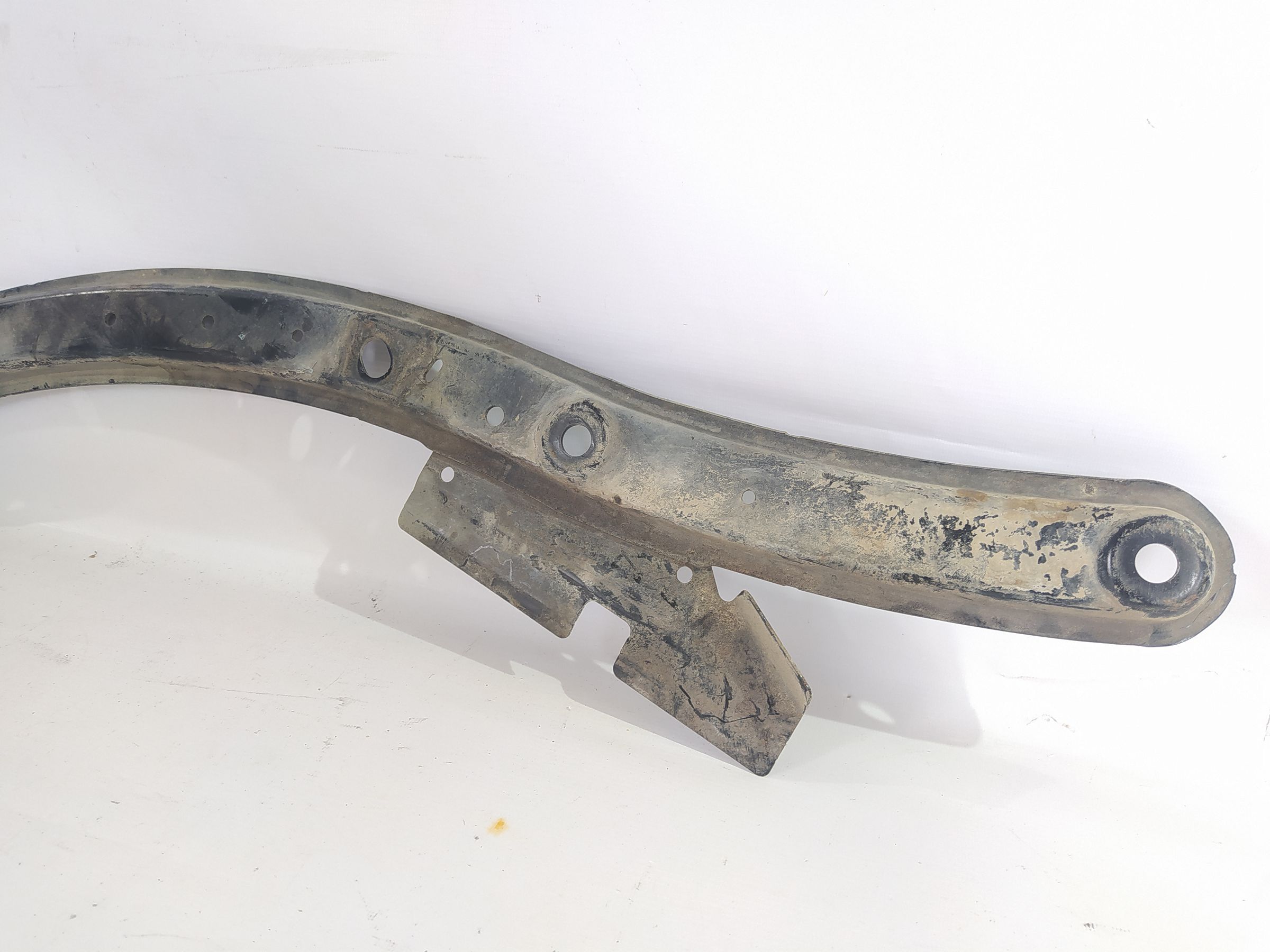 C-max Распорка переднего подрамника Ford C-Max 2013-2018 CP9Z5410684A Ford C-Max 3