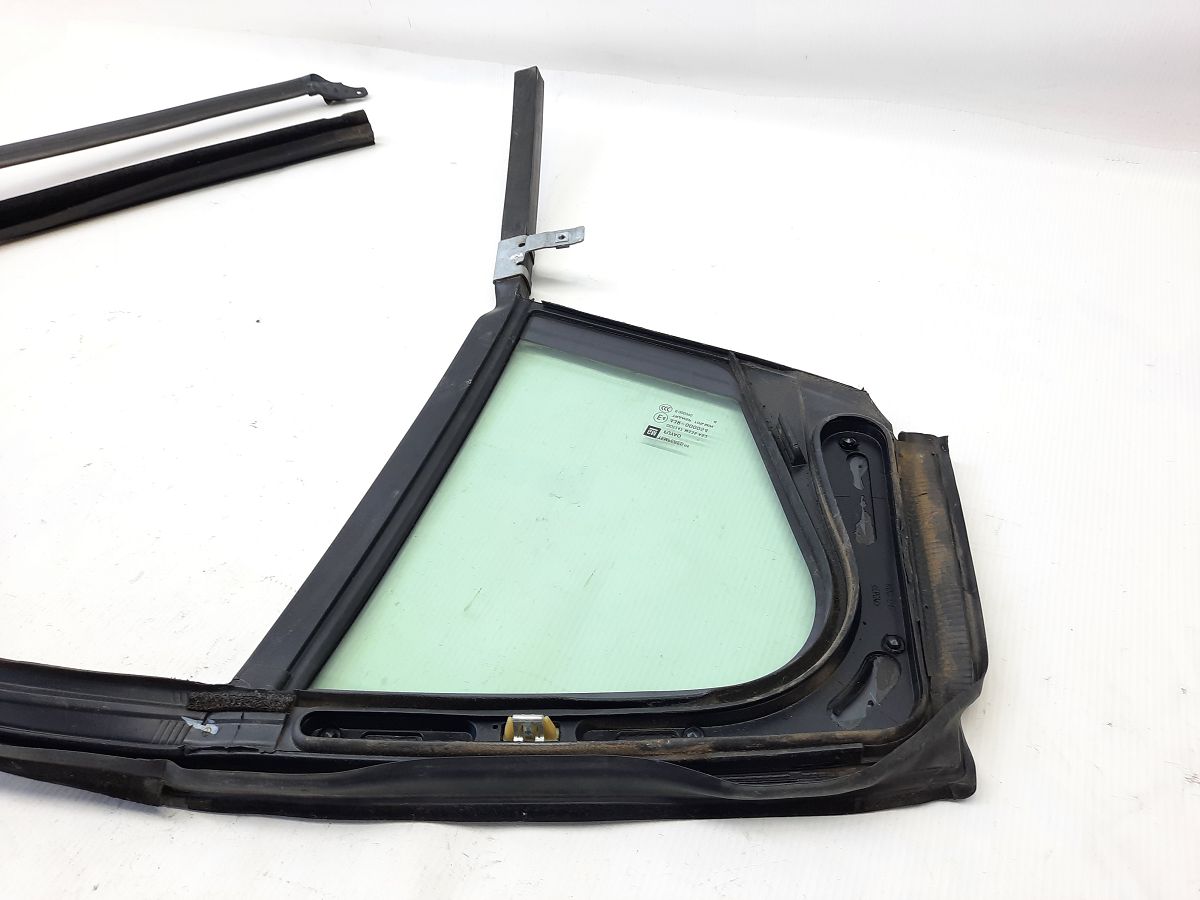 Cruze Направляюча гумка скла двері задньої лівої Chevrolet Cruze 2012-2013 95321655 Chevrolet Cruze 7