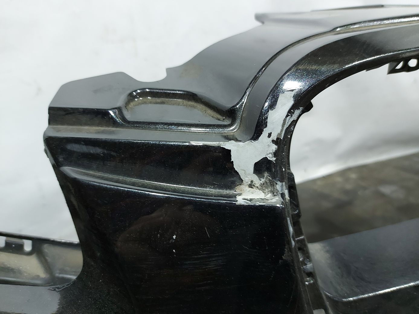 Товари з дефектами Бампер передній (тріщина, потертості) Jaguar XF 2012-2014 C2Z16216XXX Jaguar XF 4