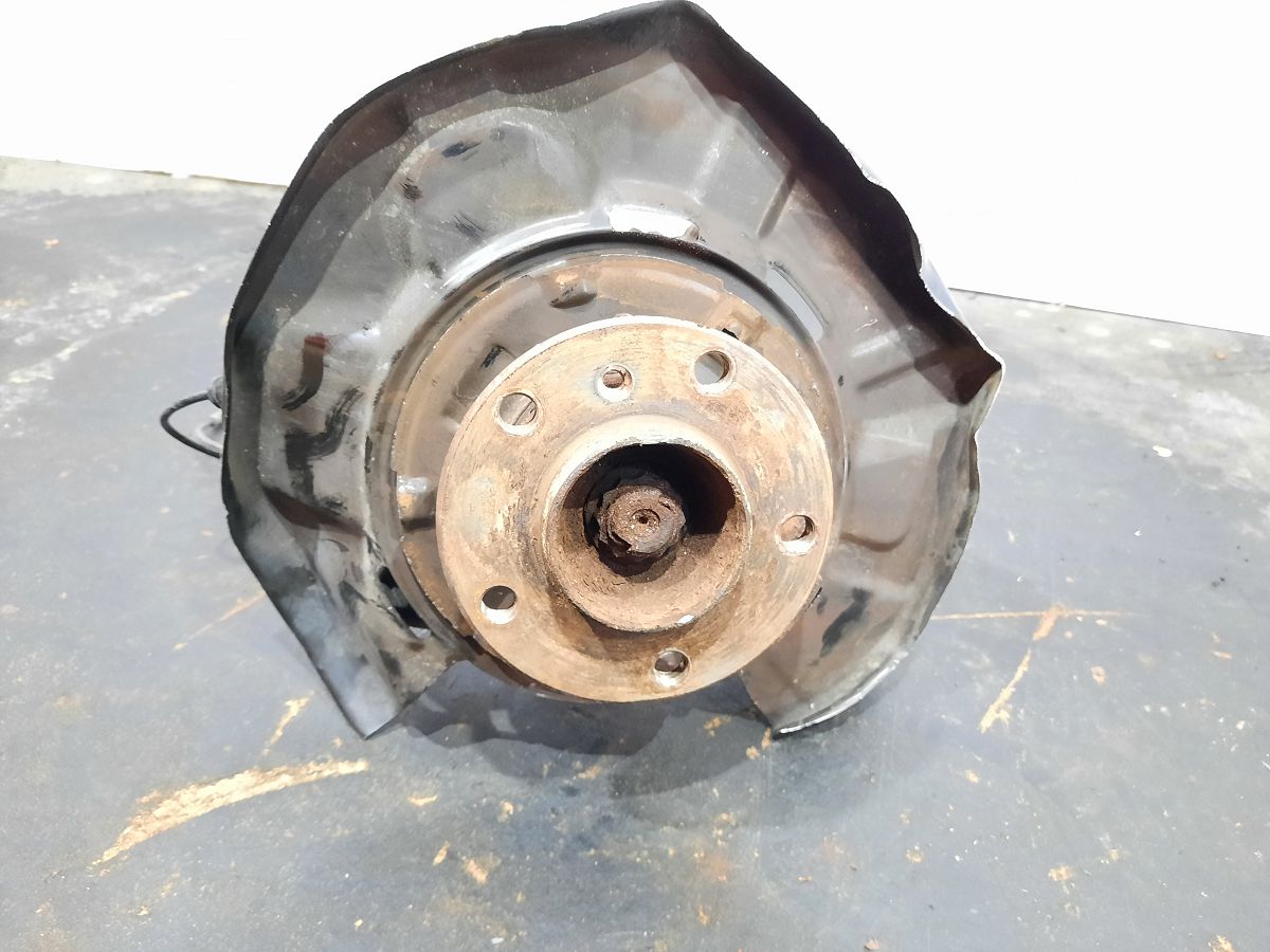 328i xdrive Поворотний кулак задній лівий з напіввіссю та датчиком ABS BMW 328i xDrive 2013-2016 33326792523 BMW 328i xDrive 8