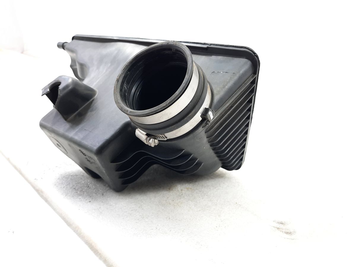 Ats Резонатор повітряного фільтра Cadillac ATS 2013-2016 22958768 Cadillac ATS 3