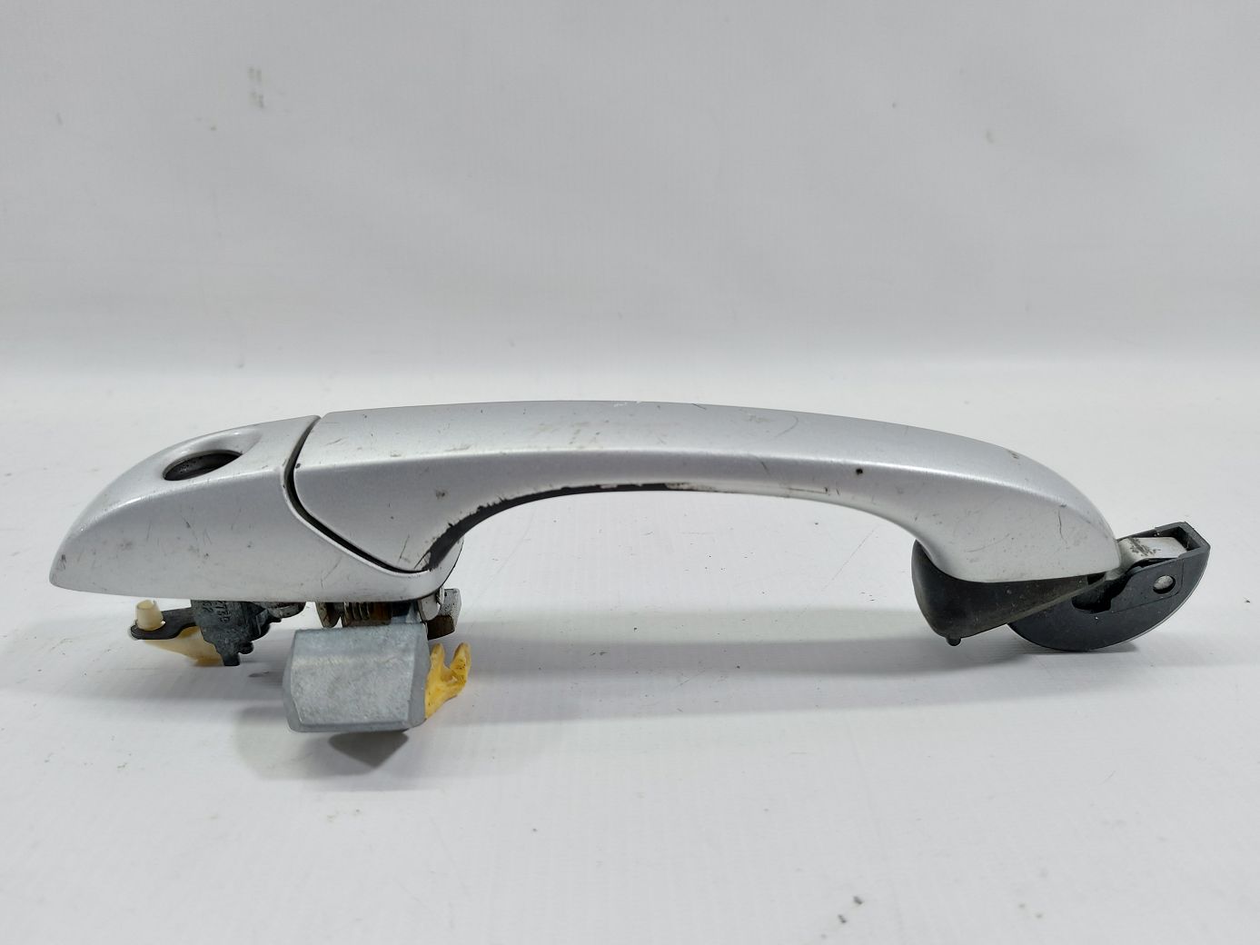 Avenger Ручка дверей передньої лівої зовнішня (сіра) Dodge Avenger 2012-2014 1KR95CDMAD Dodge Avenger 3 Avenger Ручка дверей передньої лівої зовнішня (сіра) Dodge Avenger 2012-2014 1KR95CDMAD Dodge Avenger 3