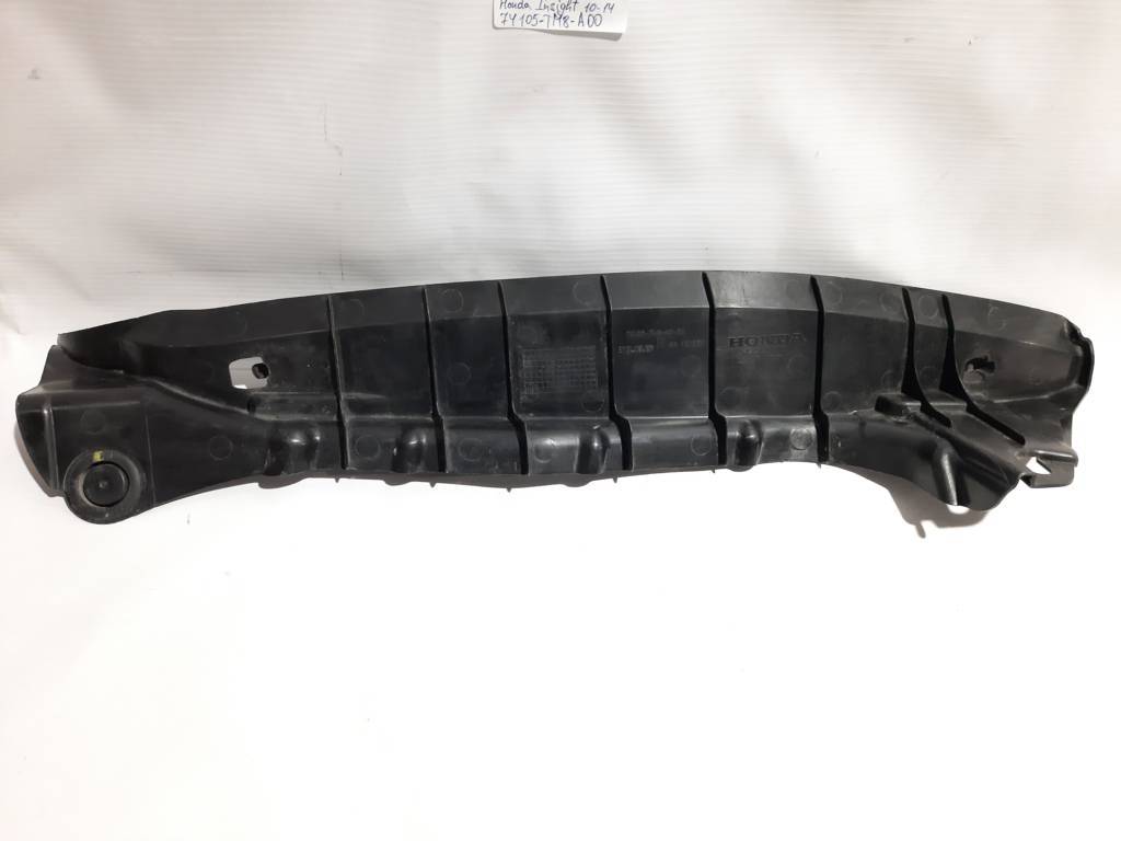 Insight Ущільнювач крила переднього правого Honda Insight 2010-2014 74105TM8A00 Honda Insight 4