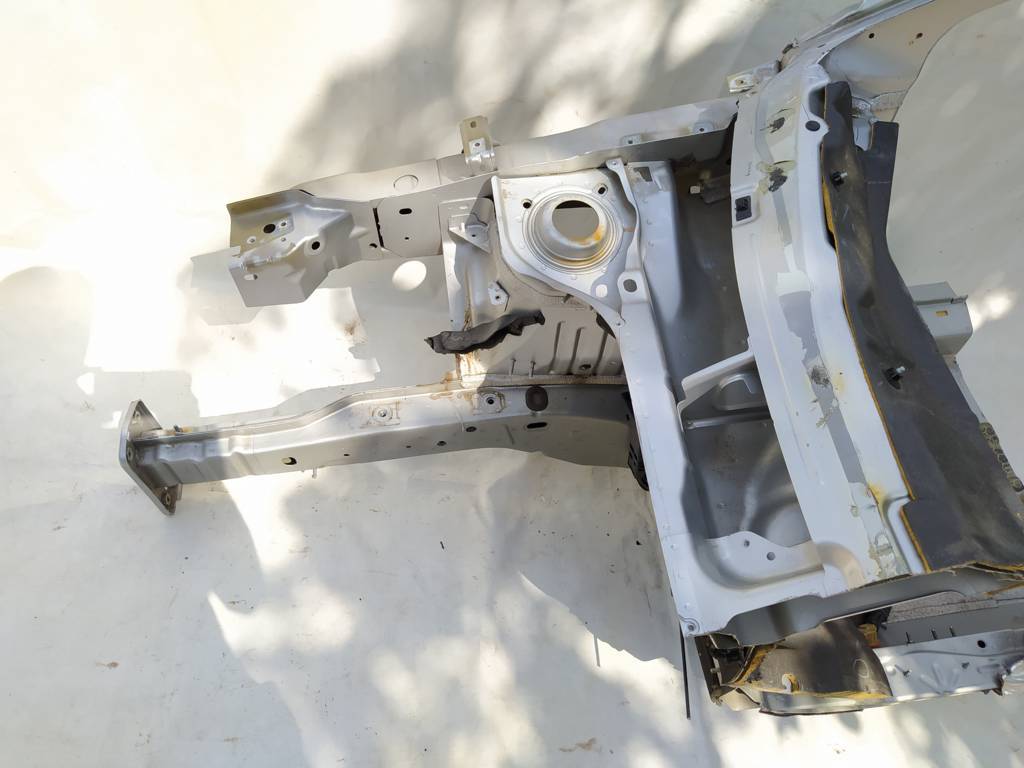 Dart Чверть передня права зі склянкою Dodge Dart 2013-2019 68105062AB Dodge Dart 25