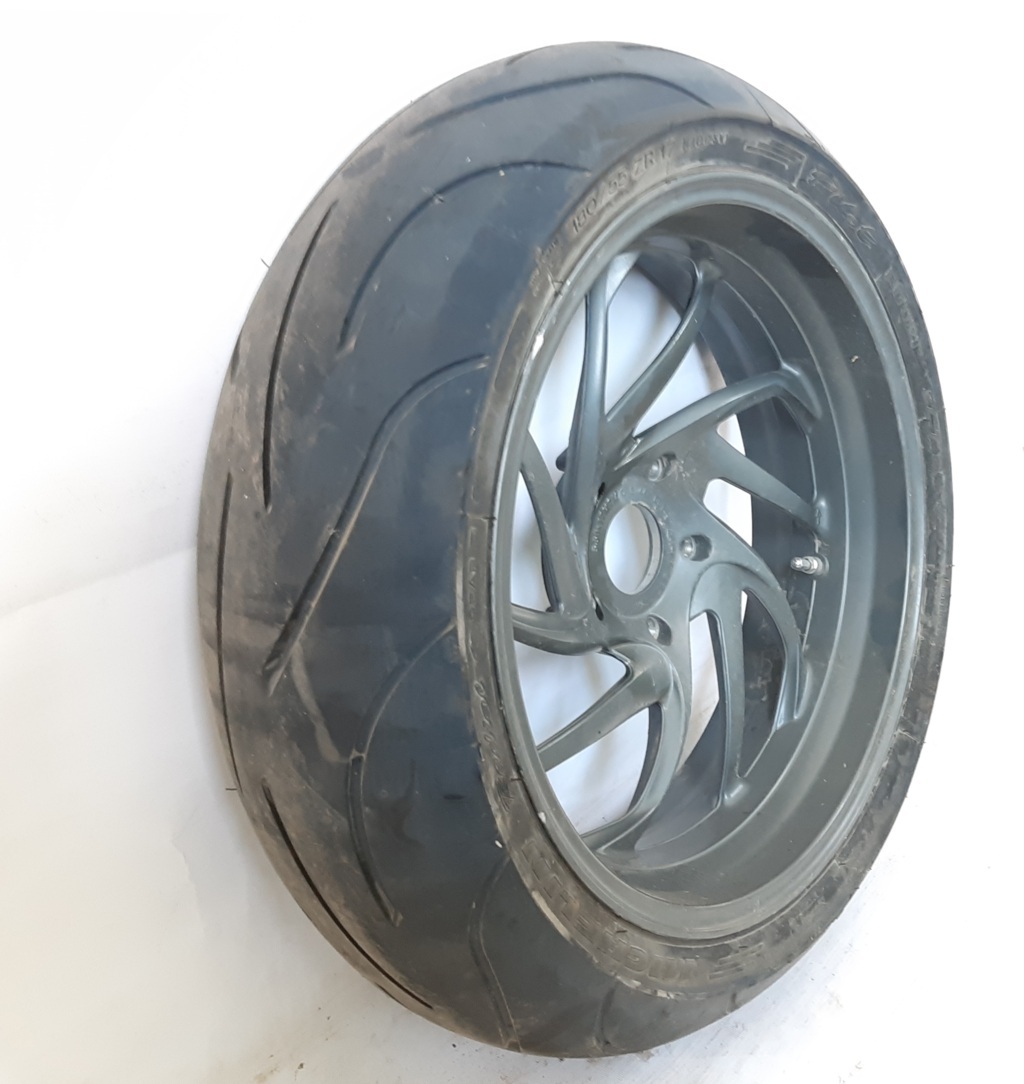 R 1200 r Заднє колесо BMW R1200 R 2011-2014 71607709396 BMW R1200 R 4