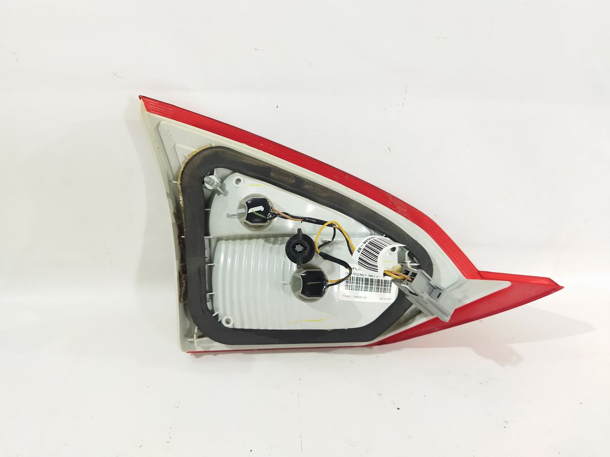 Fiesta Фонарь крышки багажника правый Ford Fiesta 2014-2019 D2BZ13404D Ford Fiesta 4