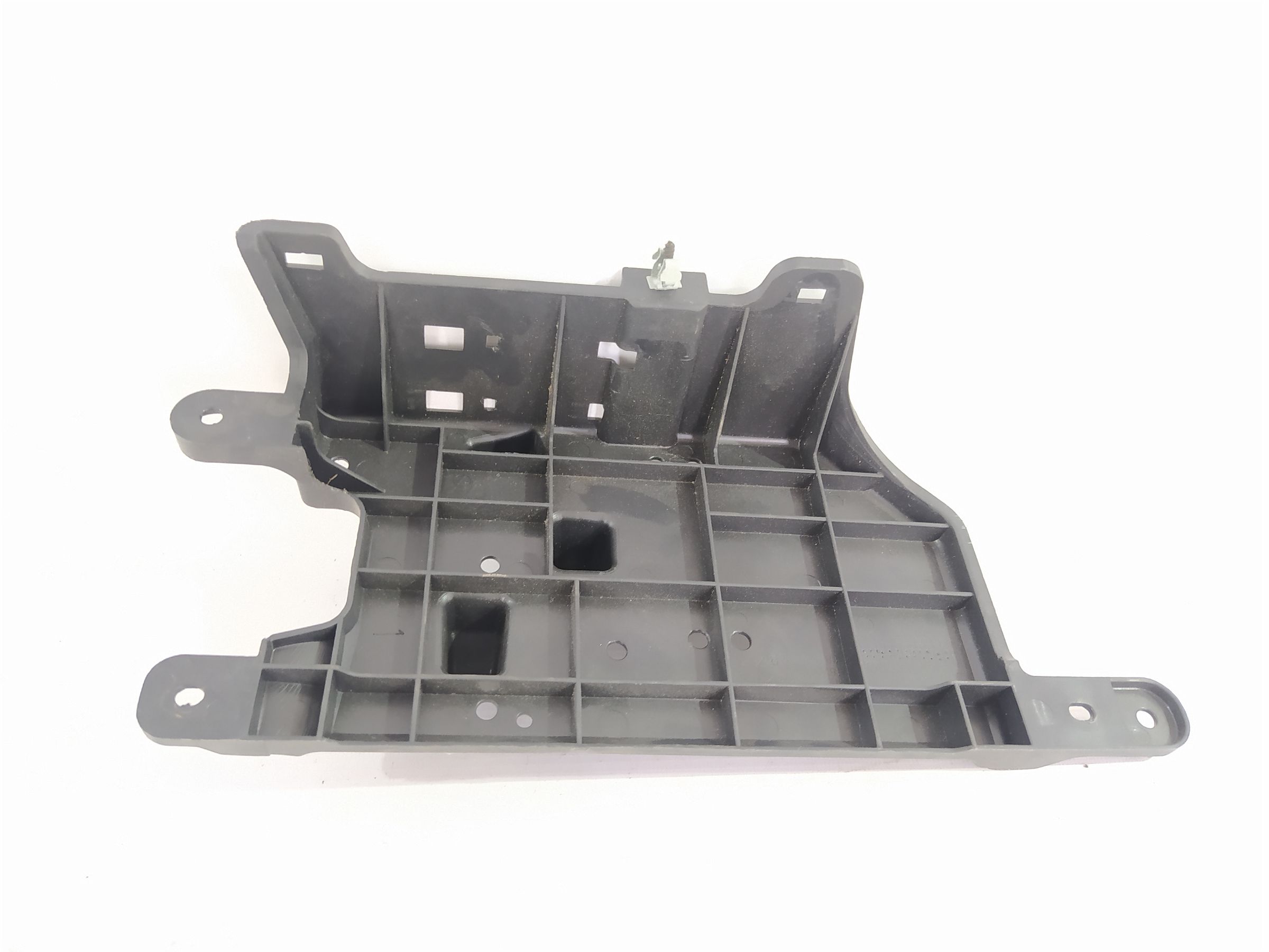 200 Кронштейн бардачка правий Chrysler 200 2015-2017 68158529AB Chrysler 200 3