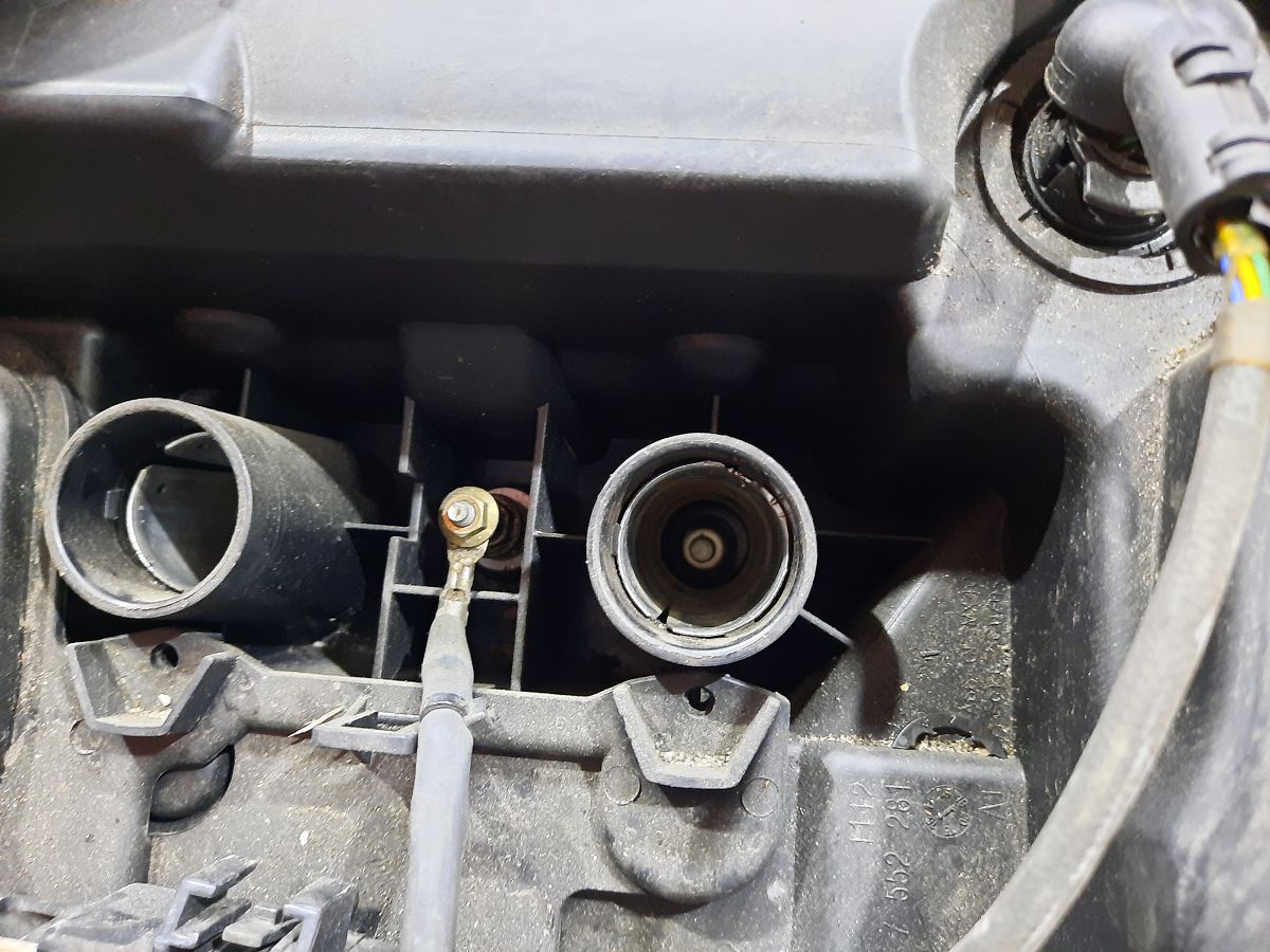 5 series Двигатель утоплен BMW 5 series 2011 N52F10300 BMW 5 series 23