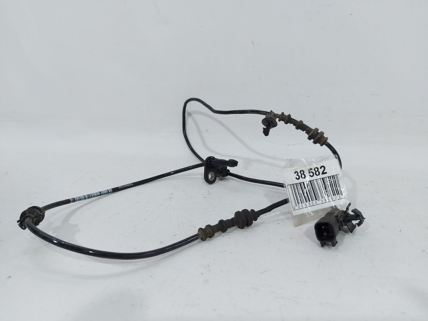 Malibu Датчик ABS колеса переднього лівого/правого Chevrolet Malibu 2016-2021 84363657 Chevrolet Malibu 9 Malibu Датчик ABS колеса переднього лівого/правого Chevrolet Malibu 2016-2021 84363657 Chevrolet Malibu 9