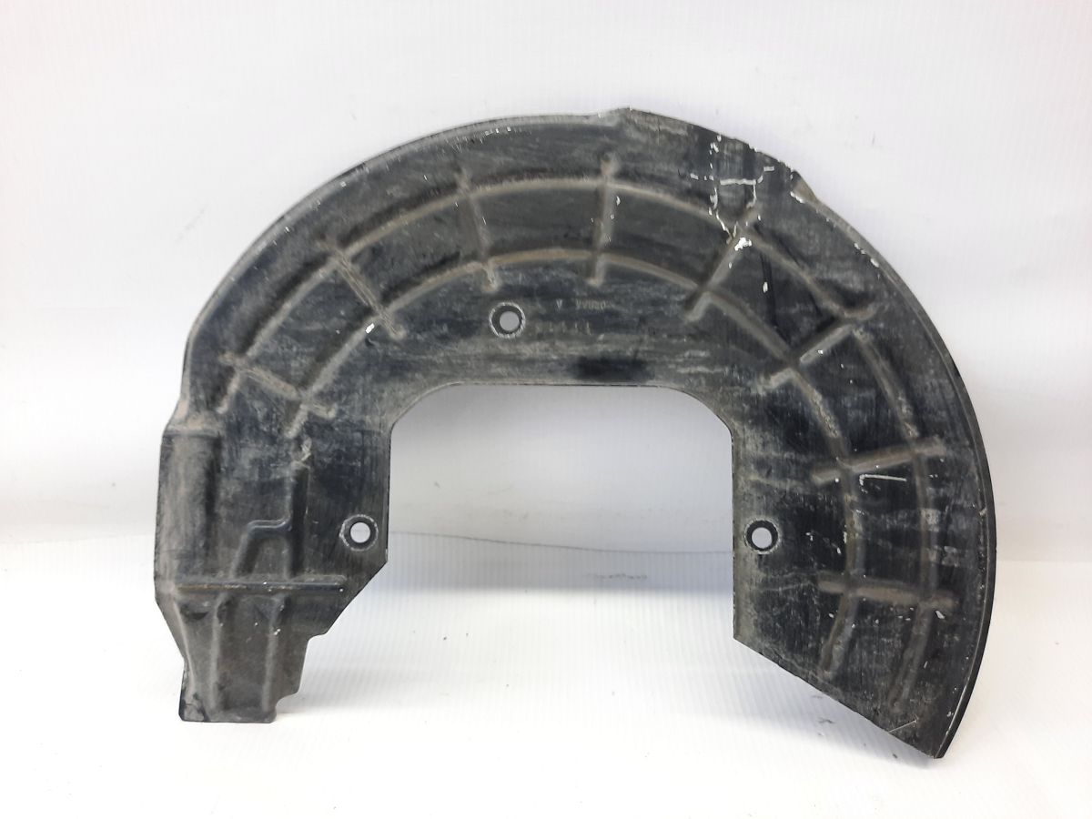 Dart. Пыльник тормозного диска переднего правого Dodge Dart 2013-2016 68225028AA Dodge Dart