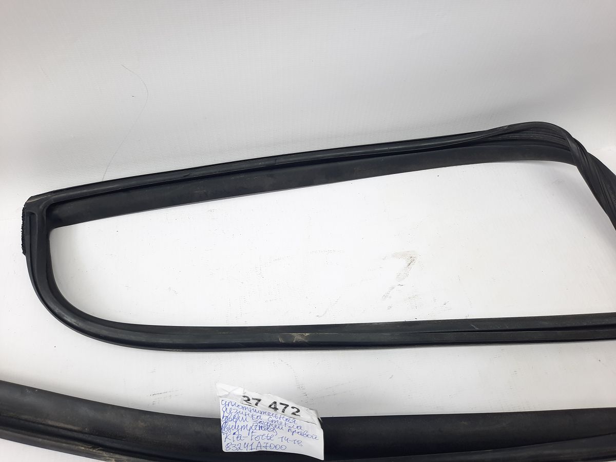 Forte Ущільнювальна гумка скла дверей задньої правої (внутрішня) Kia Forte 2014-2018 83241A7000 Kia Forte 4