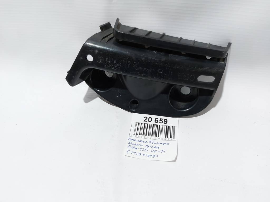 328i xdrive Кріплення бампера заднього праве BMW 328i xDrive 2006-2011 51127118194 BMW 328i xDrive 2