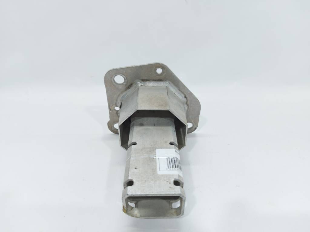 Dart Кронштейн підсилювача переднього правий Dodge Dart 2014-2016 68187810AB Dodge Dart 7 Dart Кронштейн підсилювача переднього правий Dodge Dart 2014-2016 68187810AB Dodge Dart 7