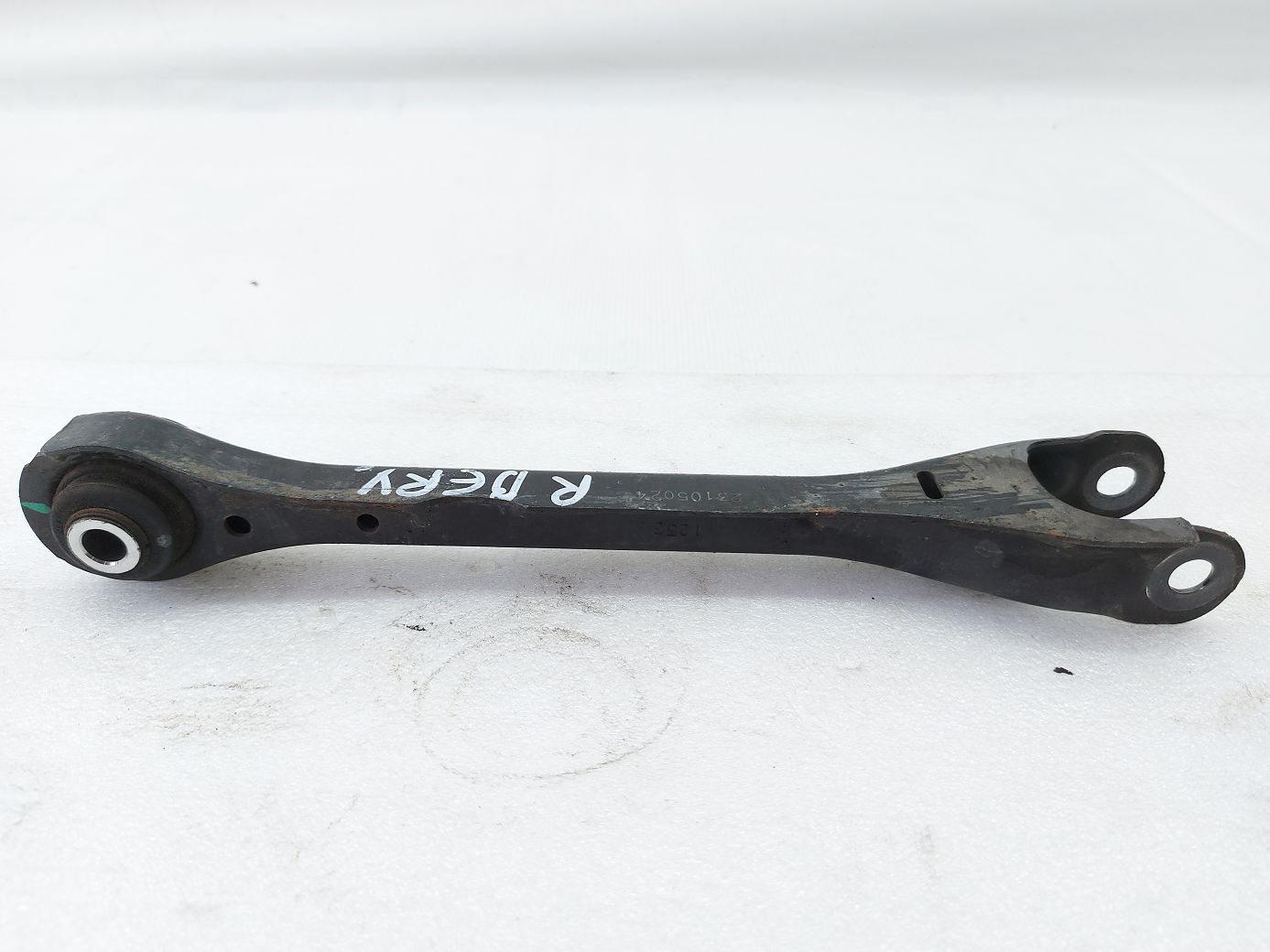 Ats. Рычаг центральный левый/правый поперечный Cadillac ATS 2013-2019 23105024 Cadillac ATS