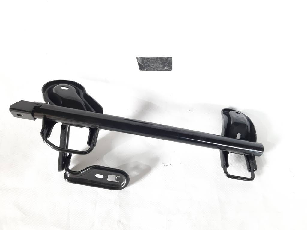 Camry Крепление спинки заднего ряда сидений левое Toyota Camry 2015-2017 7370606050 Toyota Camry 3