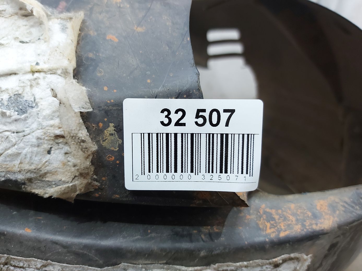 Fiesta sedan Підкрилок передній правий Ford Fiesta sedan 2011-2019 AE8Z16102D Ford Fiesta sedan 7