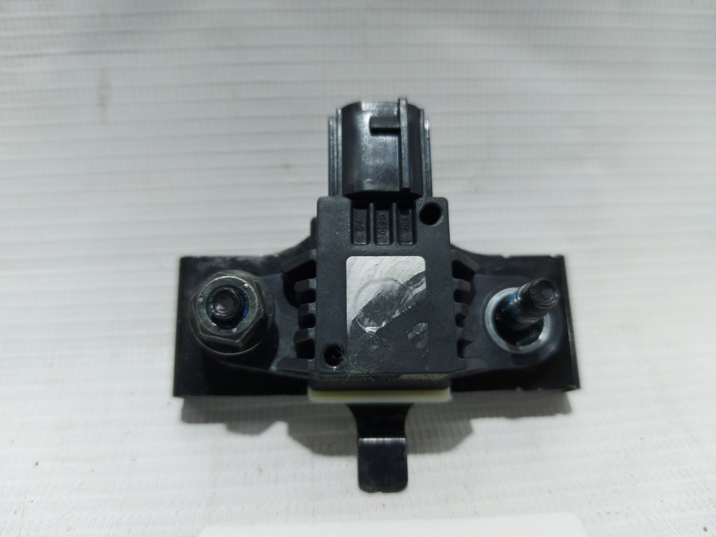 Sentra. Датчик подушки безпеки дверей передньої лівої Nissan Sentra 2013-2019 988363TA6B Nissan Sentra