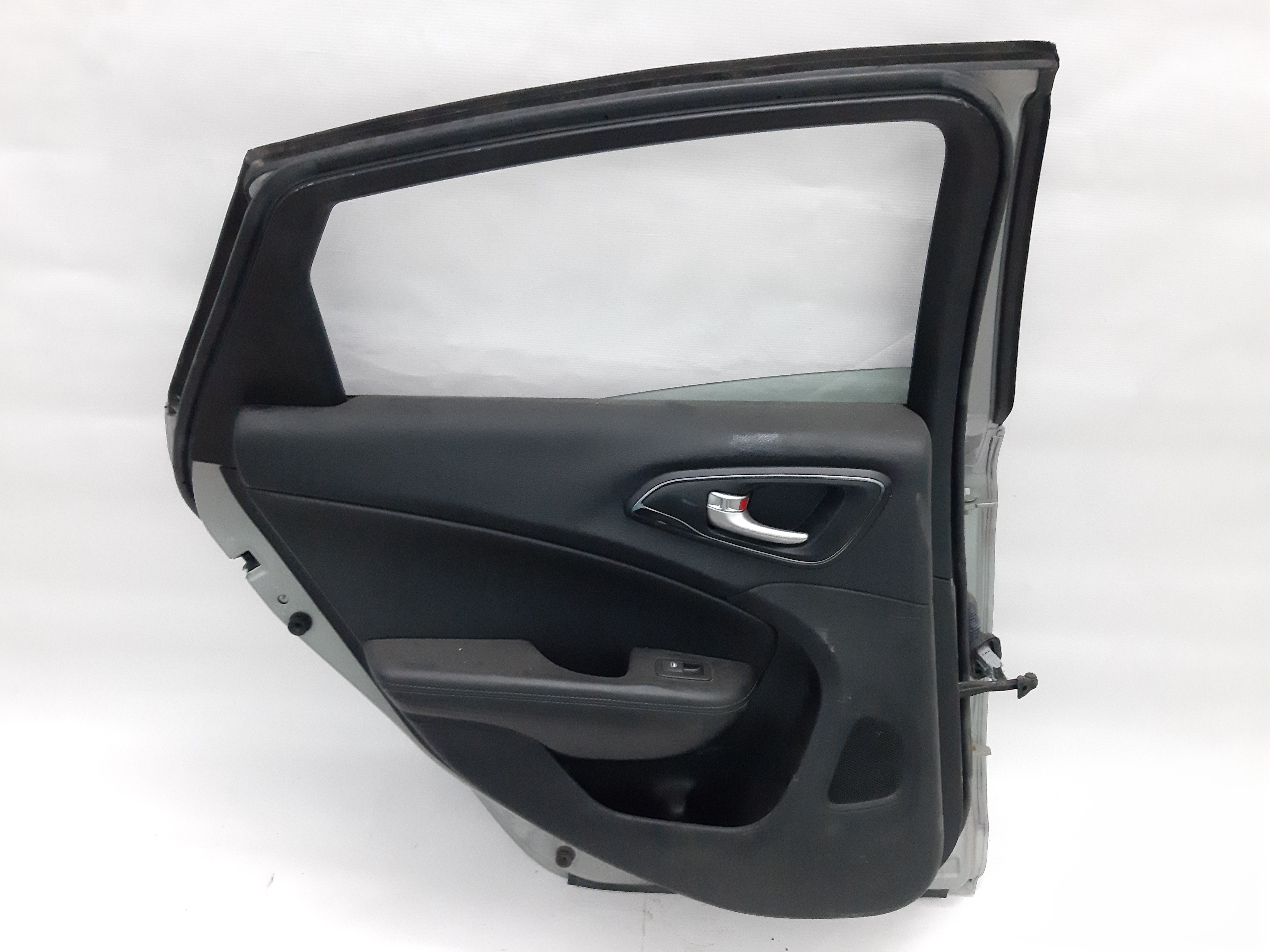 200s. Двері задні ліві Chrysler 200 S 2015 68248179AC Chrysler 200 S