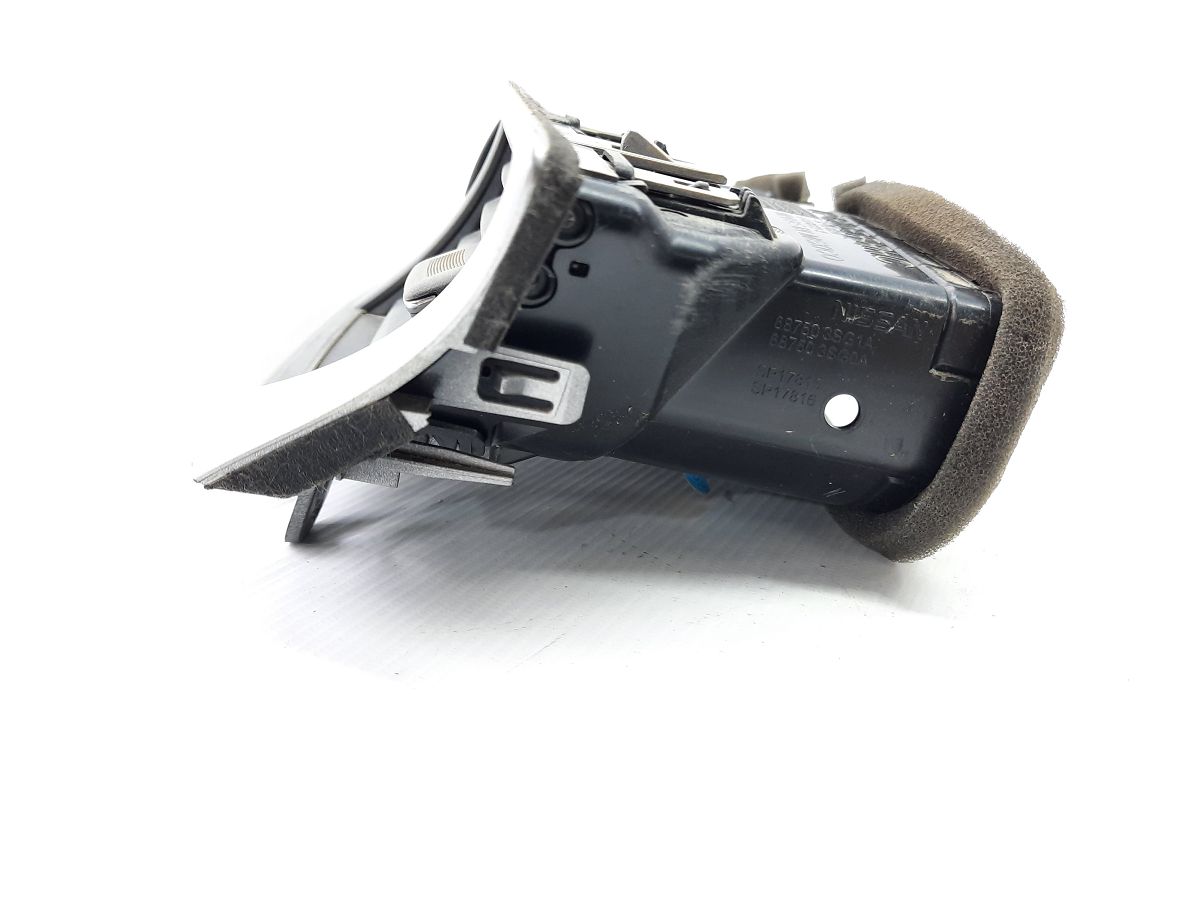 Sentra Решётка воздуховода торпеды центральная Nissan Sentra 2013-2019 250203RA0A Nissan Sentra 6 Sentra Решётка воздуховода торпеды центральная Nissan Sentra 2013-2019 250203RA0A Nissan Sentra 6