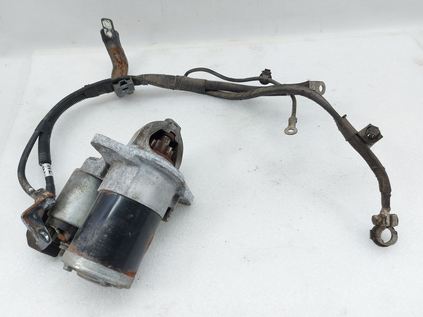 Forester. Стартер Subaru Forester 2014-2018 23300AA710 Subaru Forester