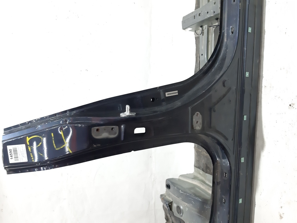 Cadenza Стойка центральная с порогом(метал) правая Kia CADENZA 2014-2016 714023RB30 Kia CADENZA 6