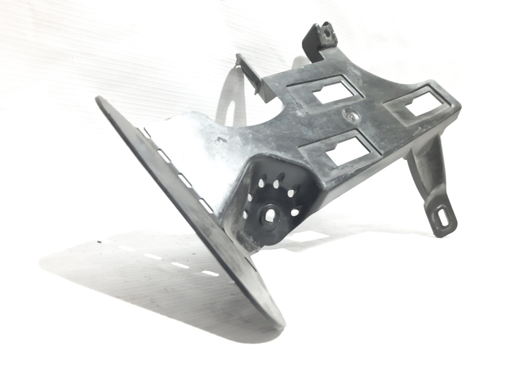 Passat s Кронштейн упора ноги Volkswagen Passat S 2012 5C1864767B Volkswagen Passat S 12