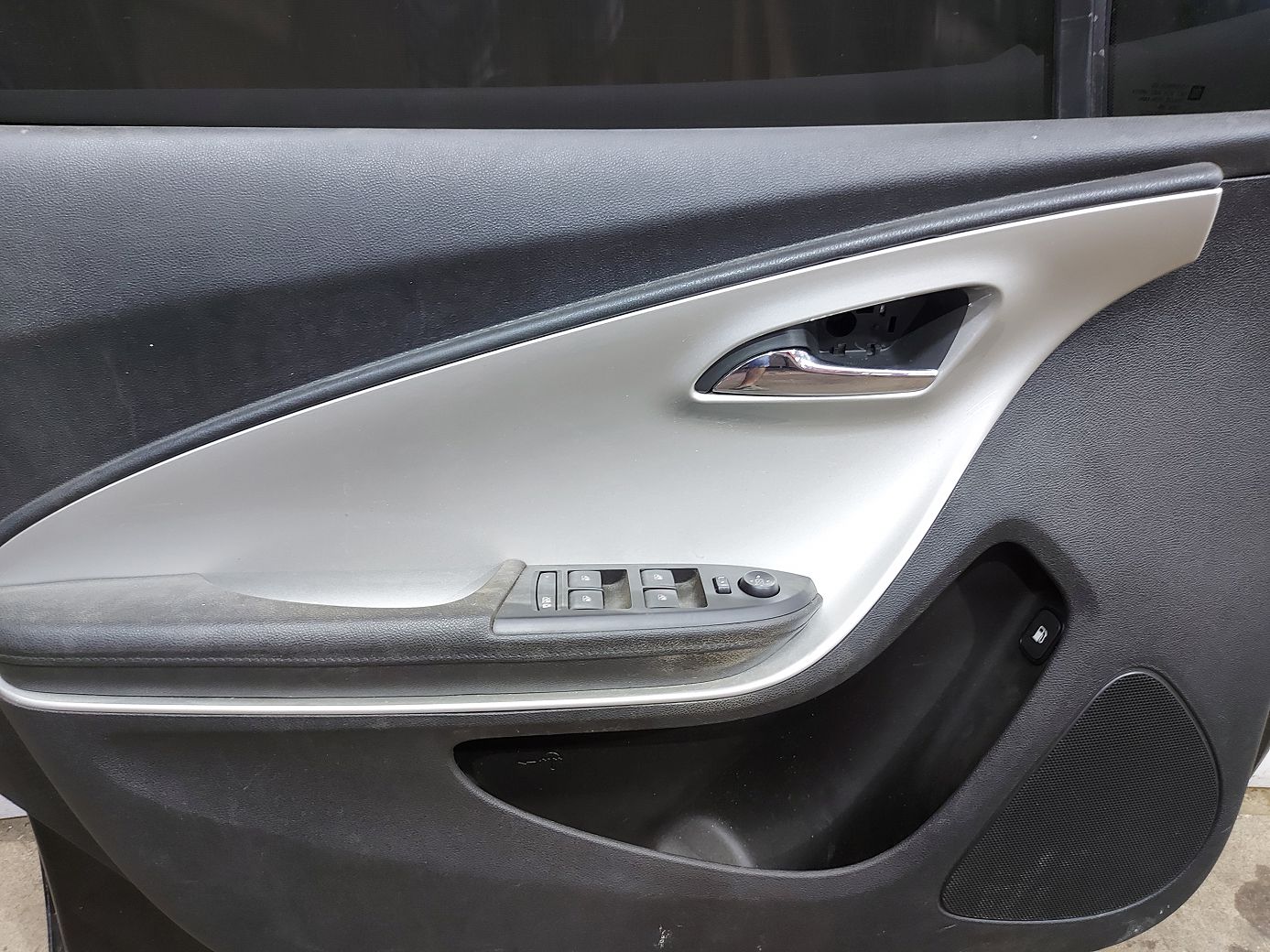 Volt Дверь передняя левая Chevrolet Volt 2011-2015 22885533 Chevrolet Volt 12