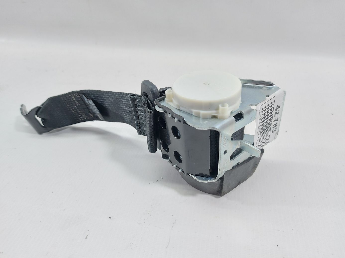 Fiesta Ремень безопасности задний левый/правый Ford Fiesta 2011-2019 BE8Z54611B68AA Ford Fiesta 3