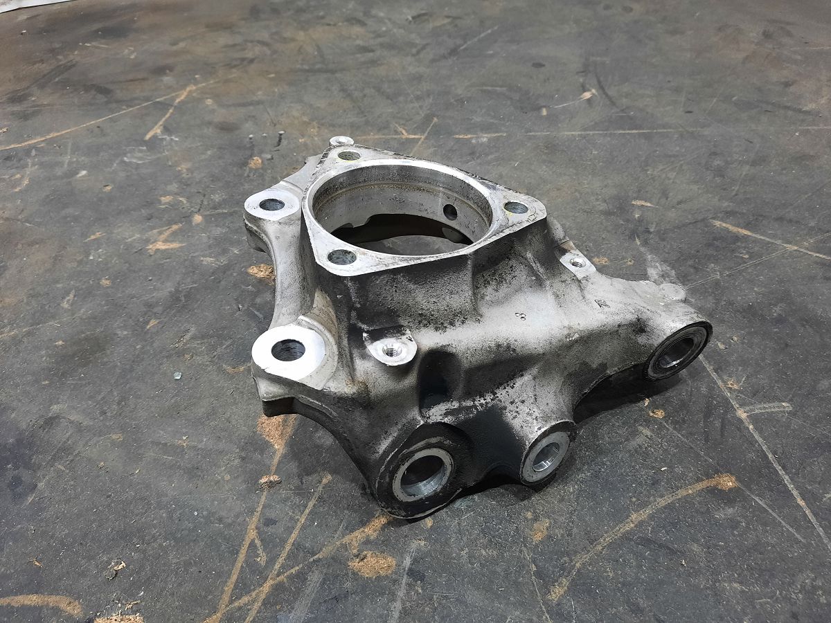 Ats Поворотний кулак лівий Cadillac ATS 2013-2016 23118083 Cadillac ATS 2