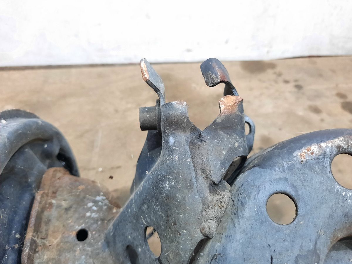 Insight Задня балка Honda Insight 2010 42100TM8A03 Honda Insight 11